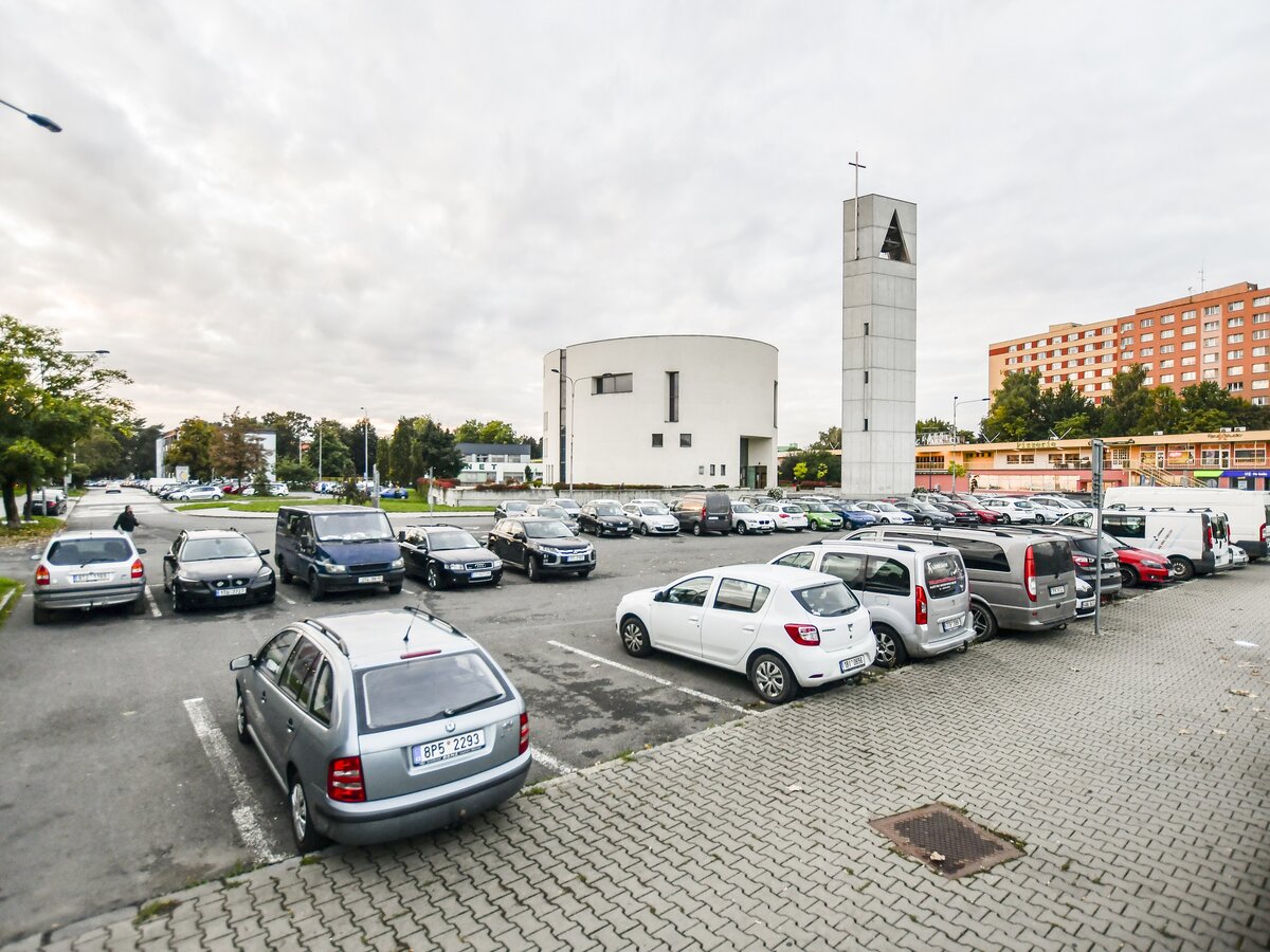 Současný stav, pohled z ul. Výškovická Současný stav, pohled z ul. Výškovická