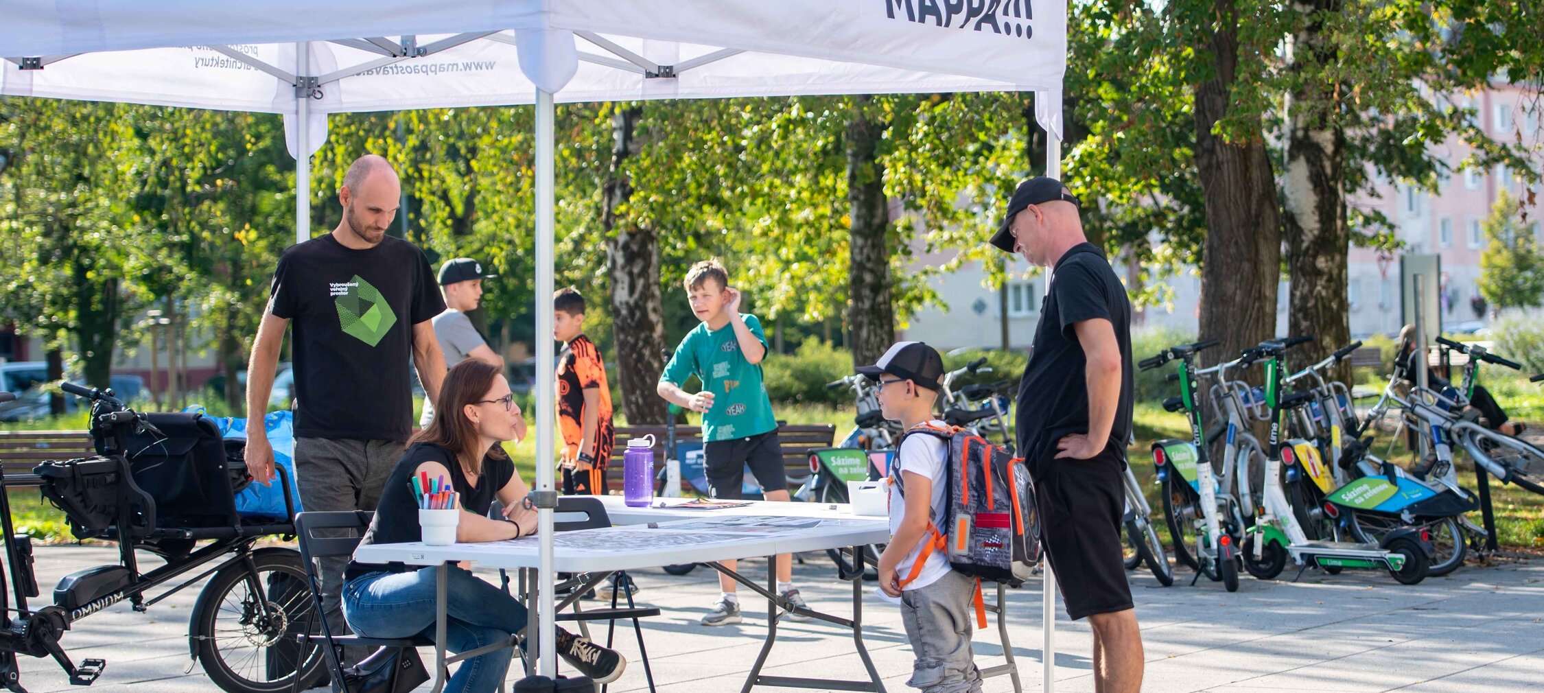 Školní ulice před ZŠ Kosmonautů měla podle výstupů z dotazníků úspěch