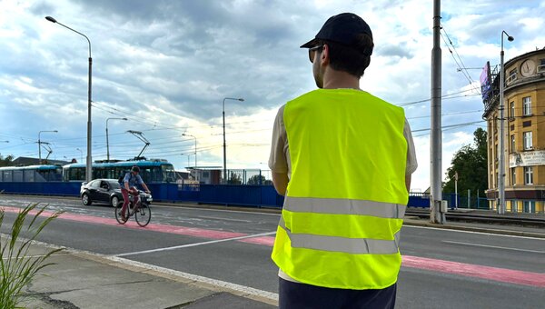 Chceš si přivydělat a přispět k lepším podmínkám pro jízdu na kole? Nabízíme brigádu!