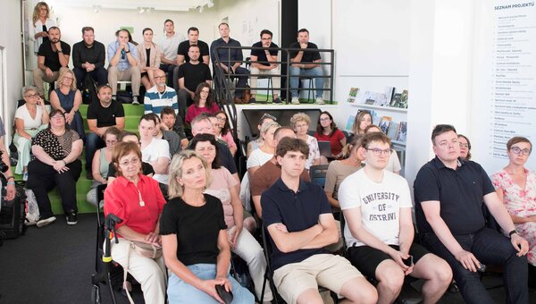 Na veřejném projednání návrhu proměny sadu Dr. Milady Horákové diskutovali jeho autoři s veřejností