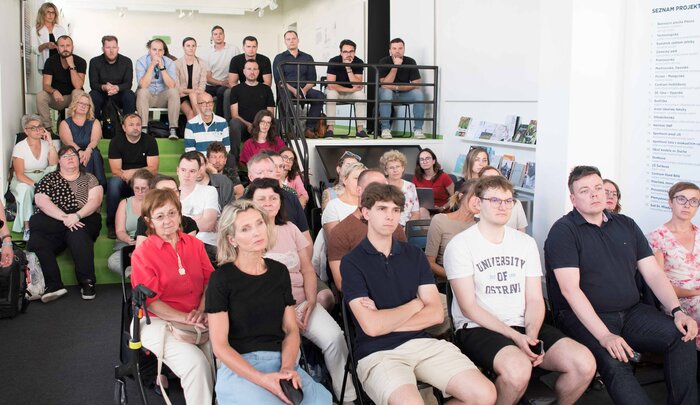 Na veřejném projednání návrhu proměny sadu Dr. Milady Horákové diskutovali jeho autoři s veřejností